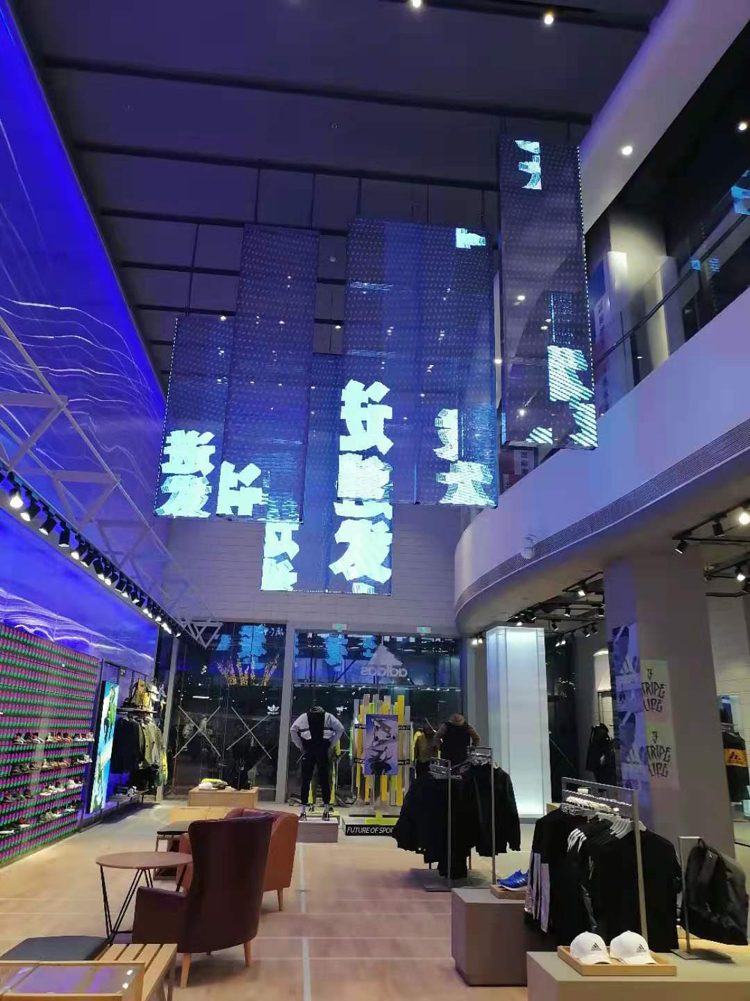 Indoor Fixed Transparent Screen.jpg Indoor Fixed Transparent Screen.jpg